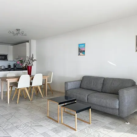 Cozy 2-bedroom With Terrace, Sea View And Parking In דירה קאן